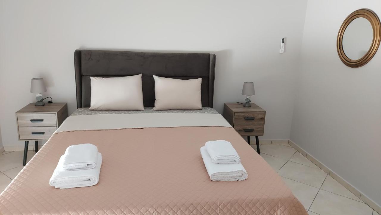 Апартаменти Gianni & Sophia Airport House Артеміда Екстер'єр фото